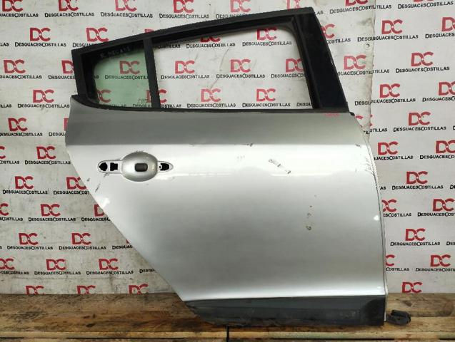 Drzwi tylne prawe 821006386R RENAULT