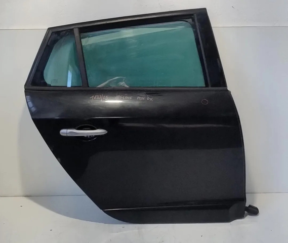 Drzwi tylne prawe 821007080R RENAULT