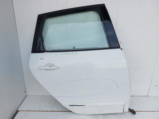 Drzwi tylne prawe 821009283R RENAULT