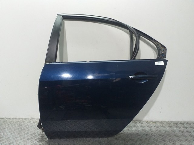  Nissan Primera  (P12)
