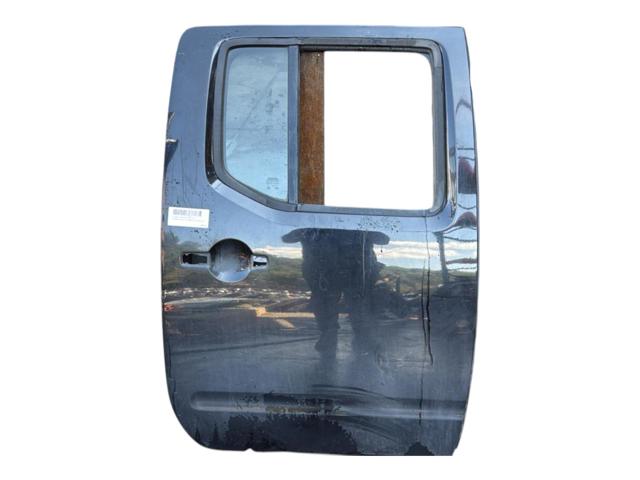Drzwi tylne prawe 82100EB30J NISSAN