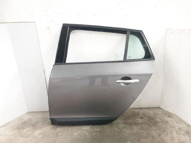 Drzwi tylne lewe 821012909R RENAULT