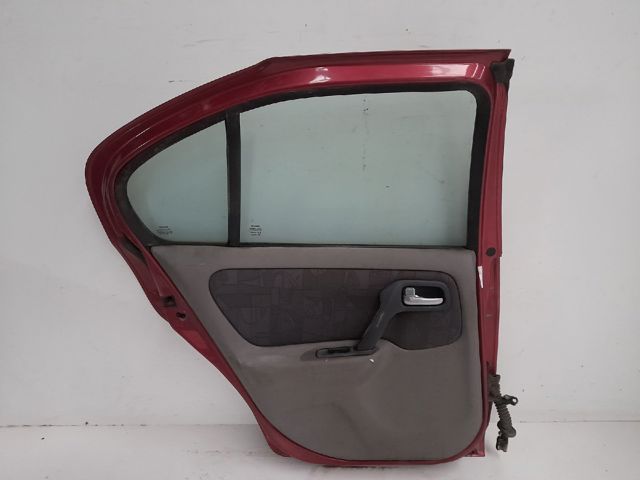  Nissan Primera  (1996-2002)