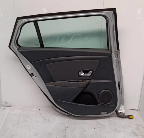 Drzwi tylne lewe 821013264R RENAULT