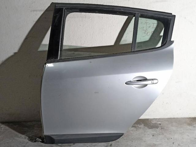 Drzwi tylne lewe 821018543R RENAULT