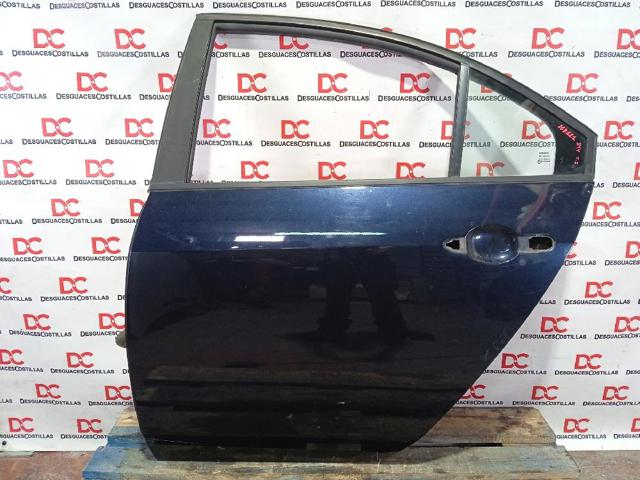Drzwi tylne lewe 82101AV630 NISSAN