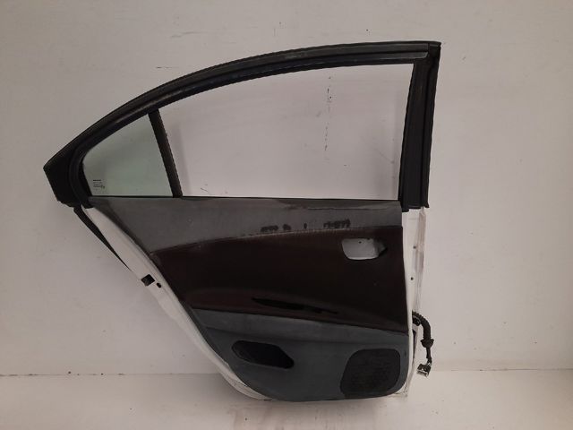 Drzwi tylne lewe 82101AV630 NISSAN