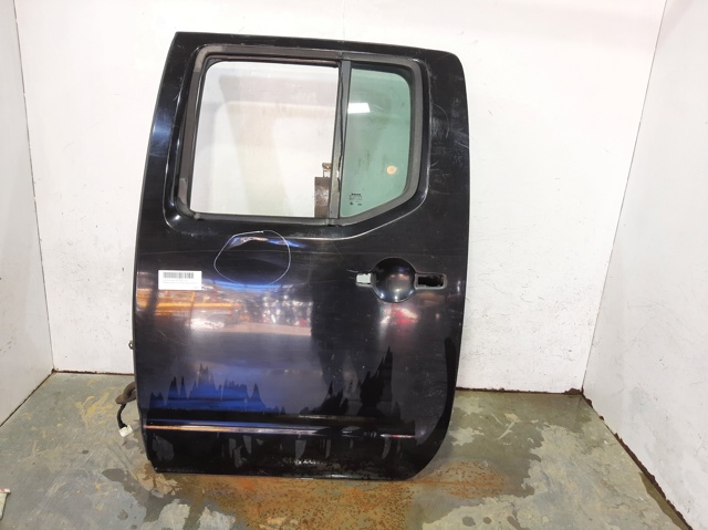 Drzwi tylne lewe 82101EB30J NISSAN