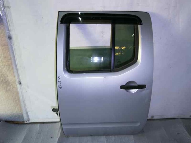 Drzwi tylne lewe 82101EB30J NISSAN