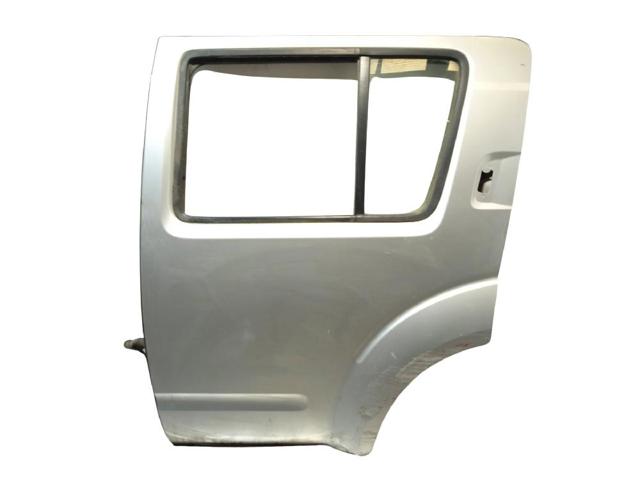 Drzwi tylne lewe 82101EB330 NISSAN