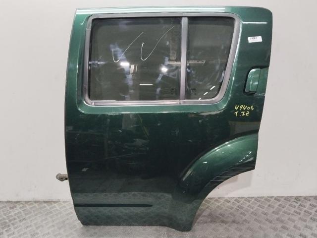 Drzwi tylne lewe 82101EB330 NISSAN