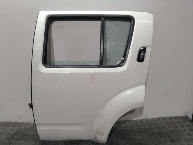 Drzwi tylne lewe 82101EB330 NISSAN