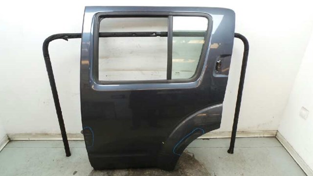 Drzwi tylne lewe 82101EB330 NISSAN