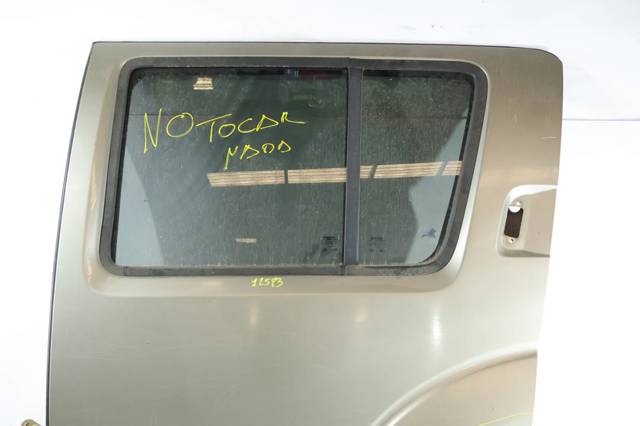 Drzwi tylne lewe 82101EB330 NISSAN
