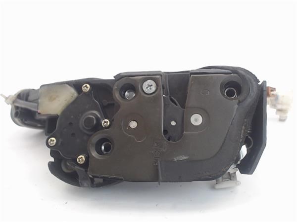 Zamek drzwi przednich prawych 8220165D10 SUZUKI