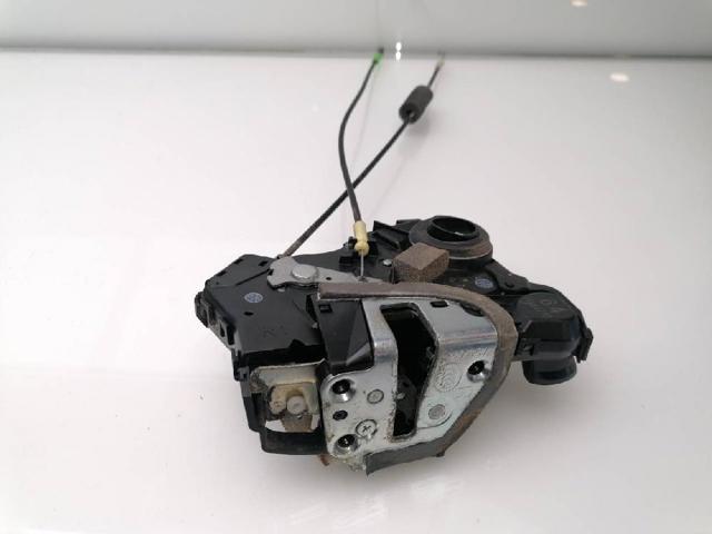 Zamek drzwi przednich prawych 8221065J51 SUZUKI