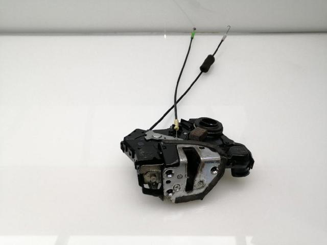 Zamek drzwi przednich prawych 8221065J51 SUZUKI