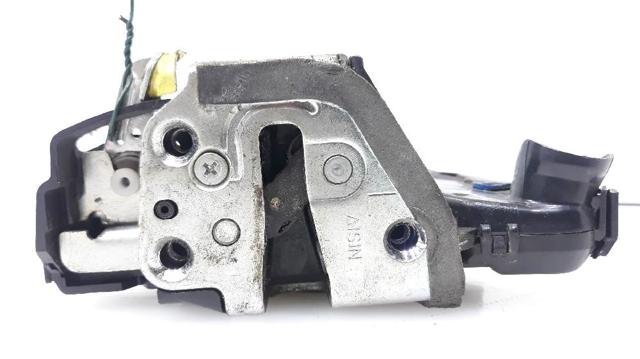 Zamek drzwi przednich lewych 8225065J11 SUZUKI