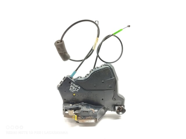 Zamek drzwi przednich lewych 8225065J11 SUZUKI