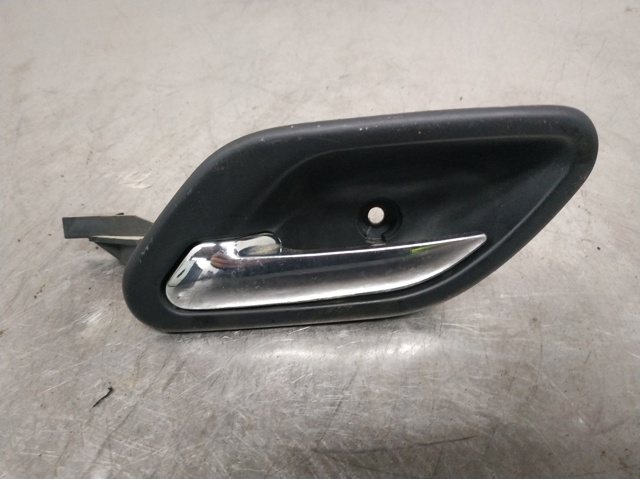 Klamka drzwi lewych przednia/tylna wewnętrzna 8226049 BMW