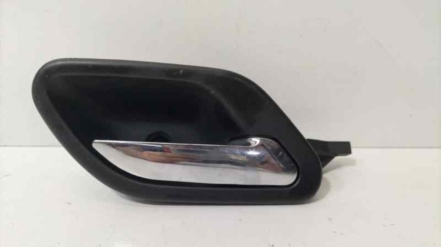 Klamka drzwi prawych przednia/tylna wewnętrzna 8226050 BMW