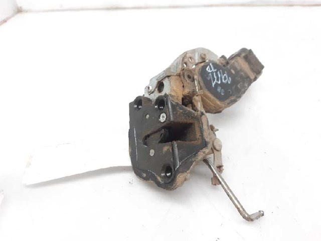 Zamek drzwi tylnych prawych 8230165D11000 SUZUKI