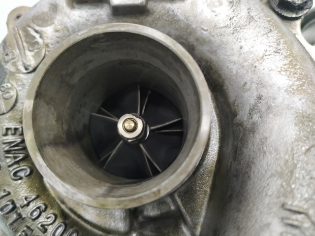 82303720 Renault (RVI)