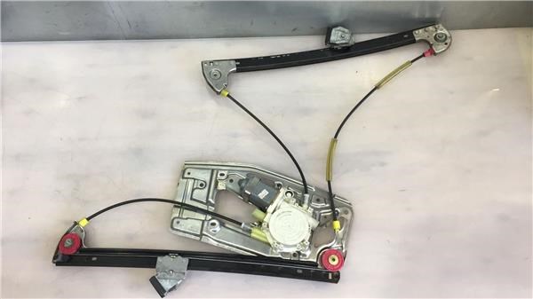 Mechanizm podnoszenia szyby drzwi przednich prawych 8236860 BMW