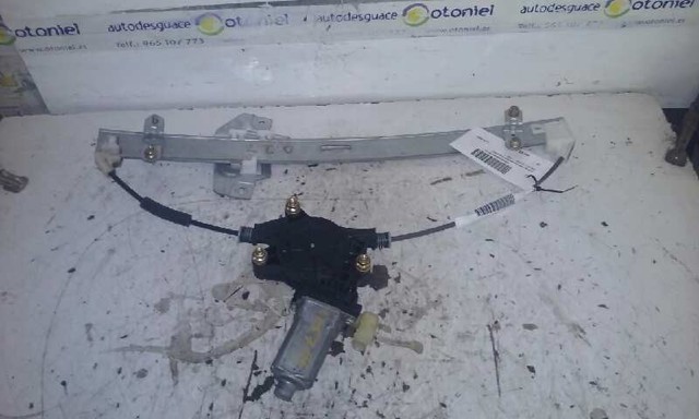 Mechanizm podnoszenia szyby drzwi przednich lewych 824011G010 HYUNDAI