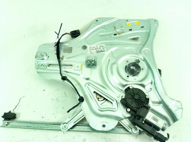 824012Y000 Hyundai/Kia