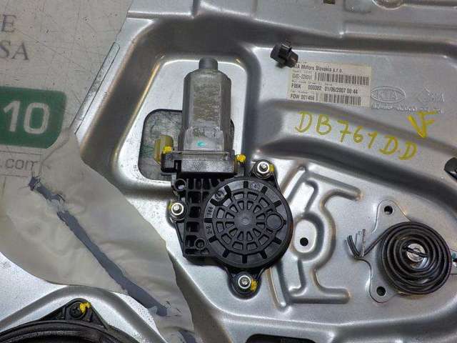 Mechanizm podnoszenia szyby drzwi przednich prawych 824021F010 HYUNDAI