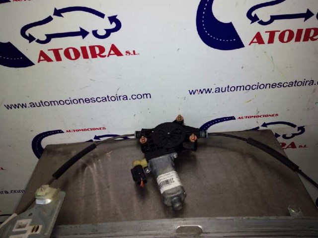 Mechanizm podnoszenia szyby drzwi przednich prawych 824021G010 HYUNDAI