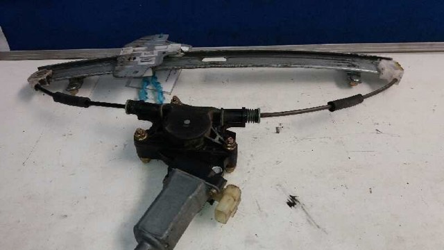 Mechanizm podnoszenia szyby drzwi przednich prawych 824021G010 HYUNDAI