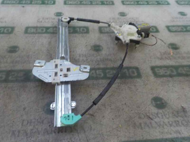 Mechanizm podnoszenia szyby drzwi przednich prawych 824021W010 HYUNDAI