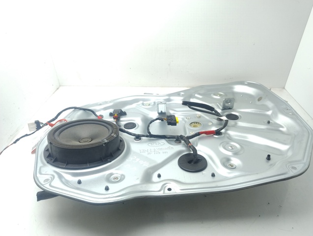 Mechanizm podnoszenia szyby drzwi przednich prawych do KIA Sorento XM