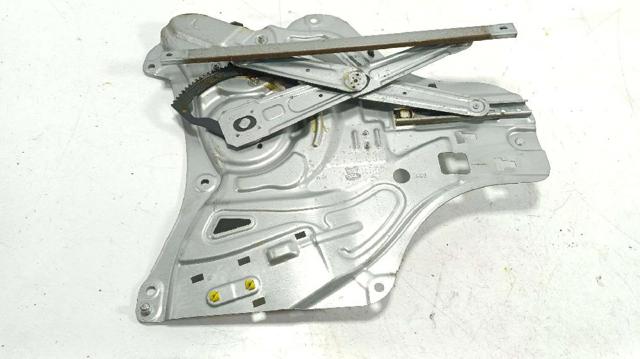 824022Y000 Hyundai/Kia