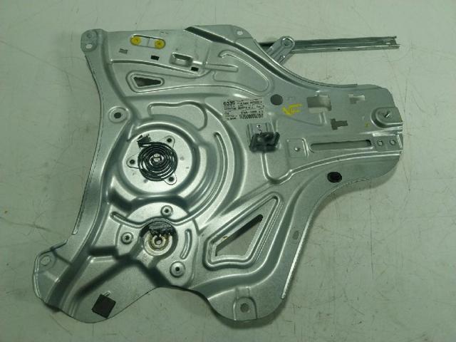 Mechanizm podnoszenia szyby drzwi przednich prawych 824022Y000 HYUNDAI