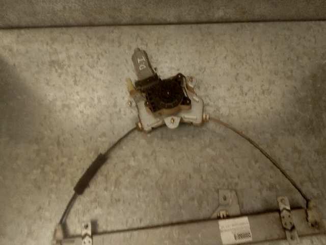 Mechanizm podnoszenia szyby drzwi przednich lewych 8240307010 HYUNDAI