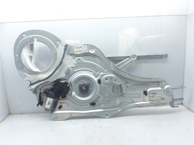 Mechanizm podnoszenia szyby drzwi przednich lewych 824031F010 HYUNDAI