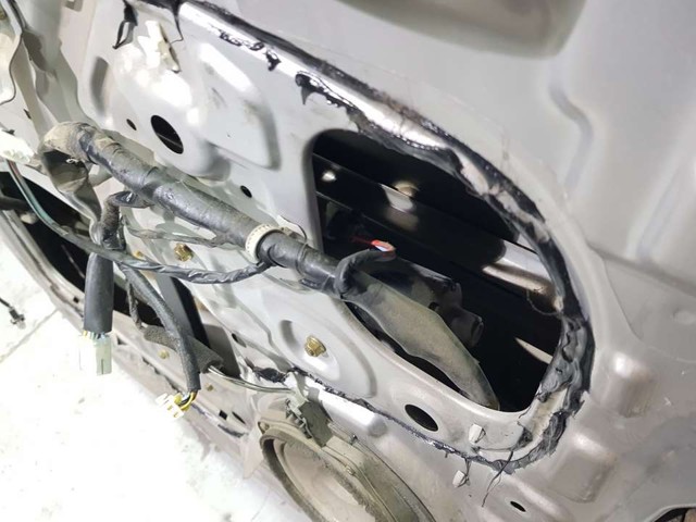 Kupić Mechanizm podnoszenia szyby drzwi przednich lewych Hyundai H-1 STAREX  A1 w dobrej cenie