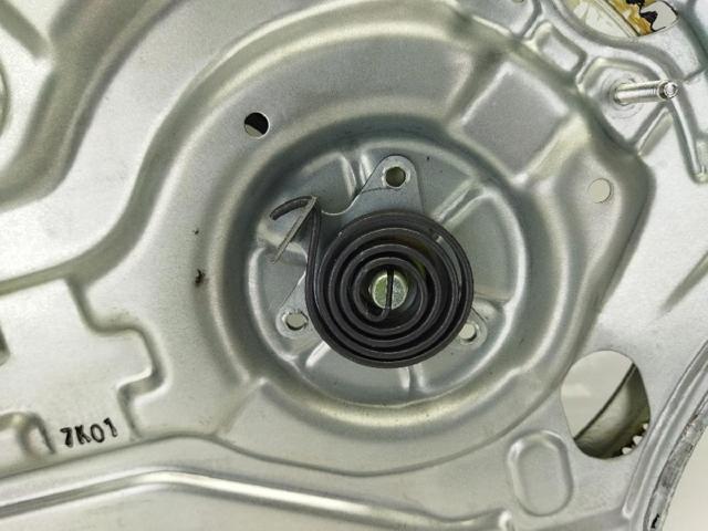 Mechanizm podnoszenia szyby drzwi przednich lewych KIA Carnival 3 UVP
