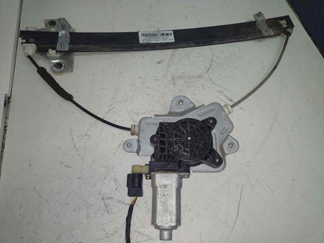 Mechanizm podnoszenia szyby drzwi przednich prawych 8240407010 HYUNDAI