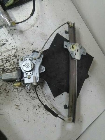 Mechanizm podnoszenia szyby drzwi przednich prawych 8240407010 HYUNDAI