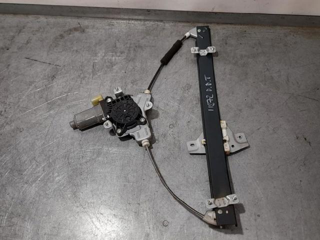 Mechanizm podnoszenia szyby drzwi przednich prawych 824041C010 HYUNDAI