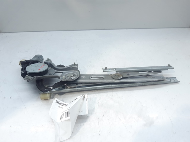 Mechanizm podnoszenia szyby drzwi przednich prawych 824041J010 HYUNDAI