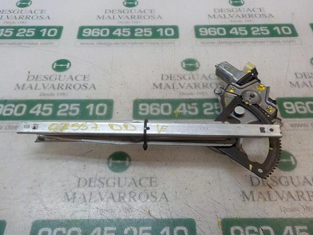 Mechanizm podnoszenia szyby drzwi przednich prawych 824041J010 HYUNDAI
