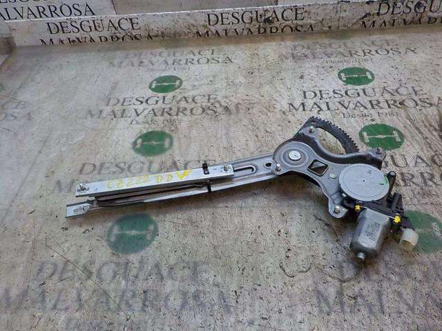 Mechanizm podnoszenia szyby drzwi przednich prawych 824041J010 HYUNDAI