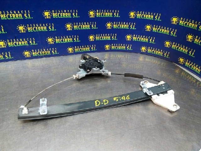 Mechanizm podnoszenia szyby drzwi przednich prawych 8240422011AT HYUNDAI