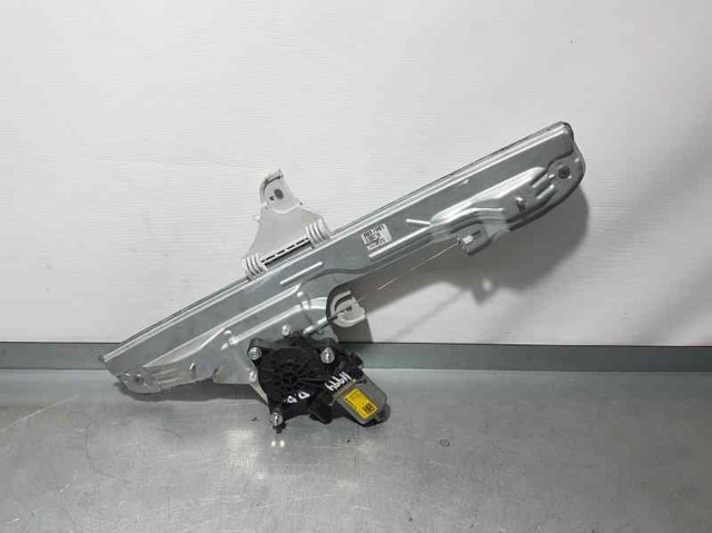 Mechanizm podnoszenia szyby drzwi przednich prawych 82404J9000 HYUNDAI