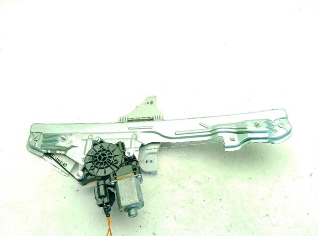 Mechanizm podnoszenia szyby drzwi przednich prawych 82404J9000 HYUNDAI